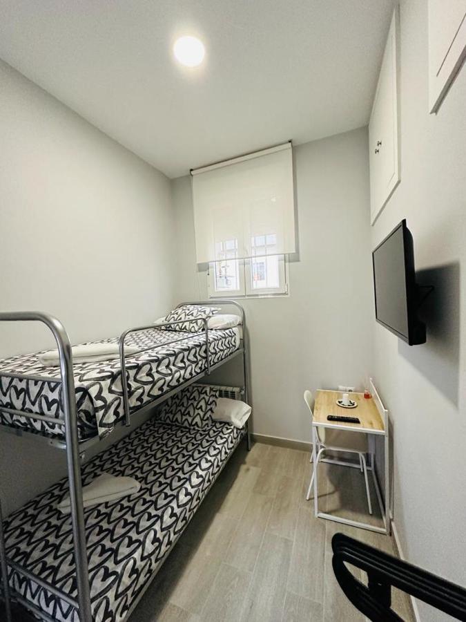Hospedaje Cuatro Vientos Madri Exterior foto